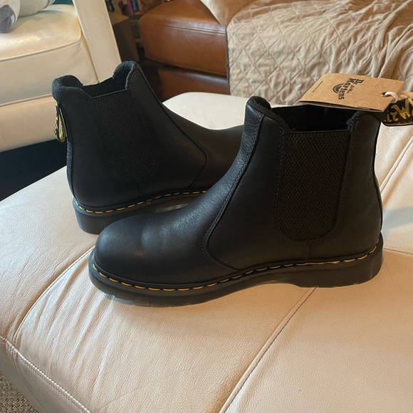 Brand NEW, never been used before Dr. Martens boots. Receipt and box available. - Picture 4 of 7
